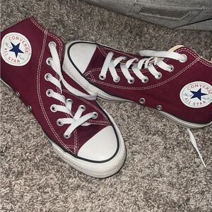 Maroon high top converse